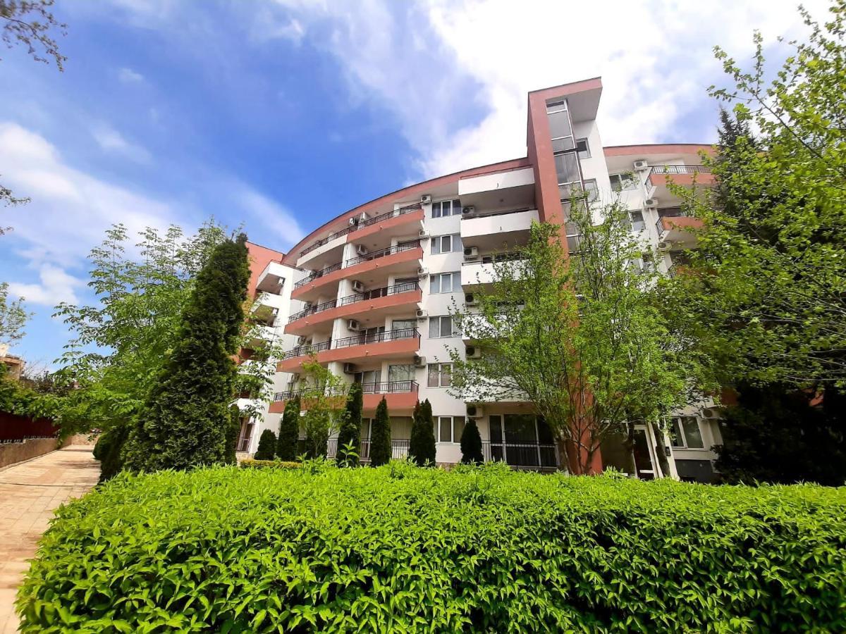 Riviera Fort Beach Apartments By Kalina Resort, Ravda Luaran gambar