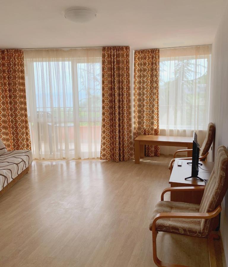 Riviera Fort Beach Apartments By Kalina Resort, Ravda Luaran gambar