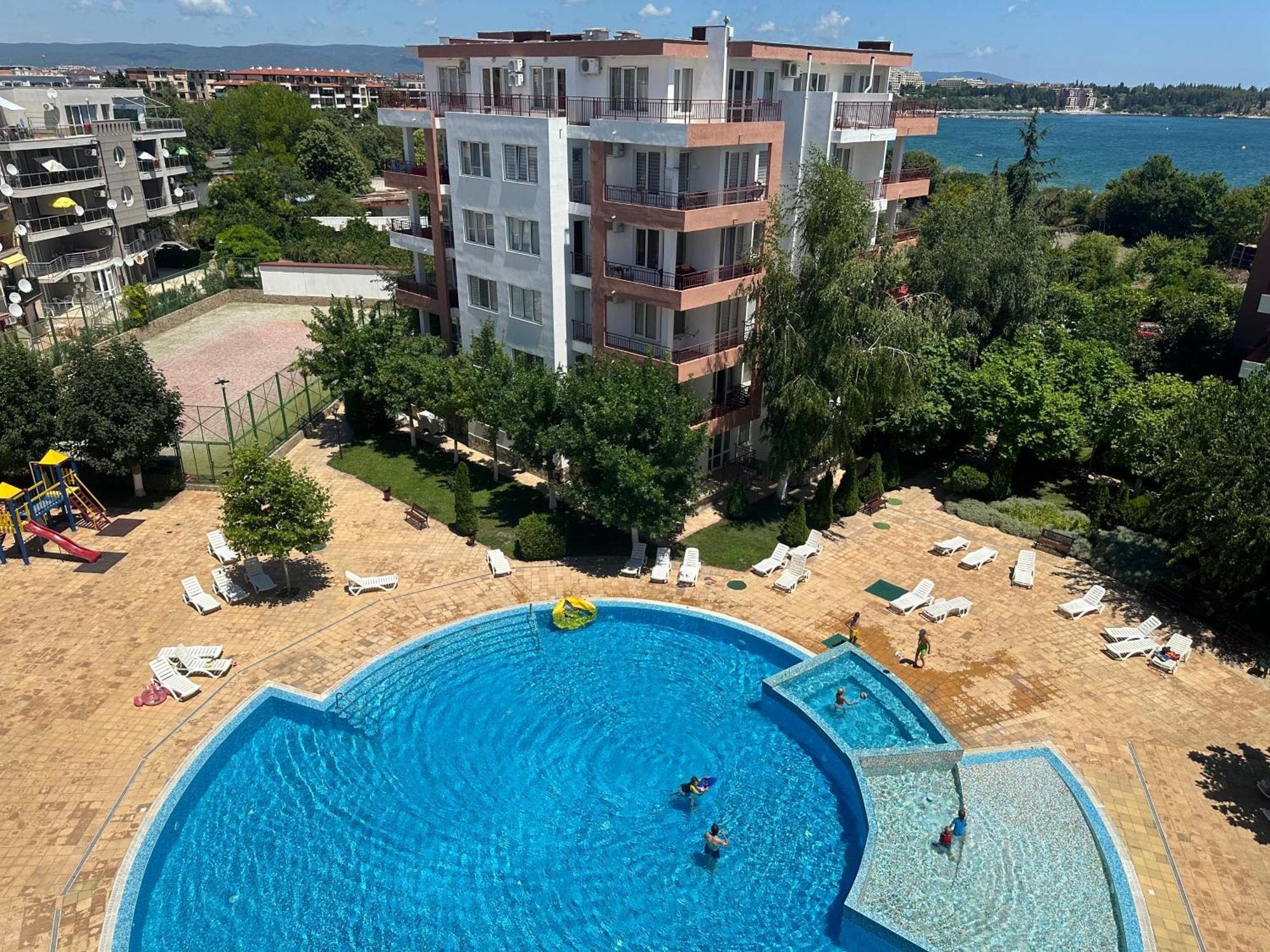 Riviera Fort Beach Apartments By Kalina Resort, Ravda Luaran gambar