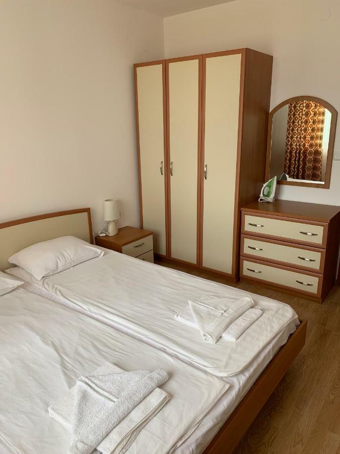 Riviera Fort Beach Apartments By Kalina Resort, Ravda Luaran gambar