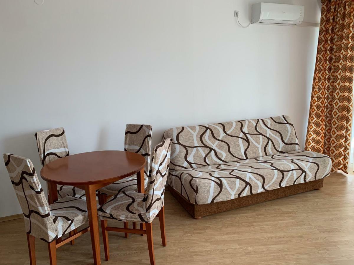 Riviera Fort Beach Apartments By Kalina Resort, Ravda Luaran gambar